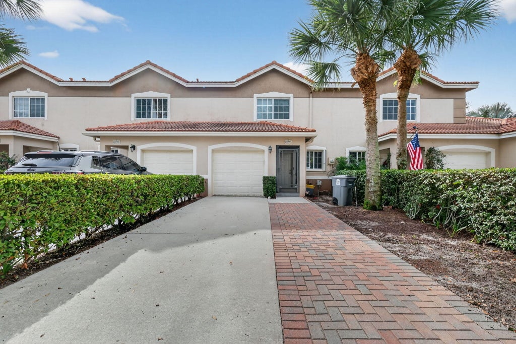 6698 Old Farm Trl, Boynton Beach