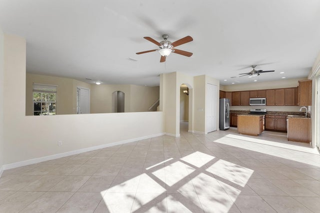 5 of 37 - 4790 Capital Drive, Lake Worth, FL