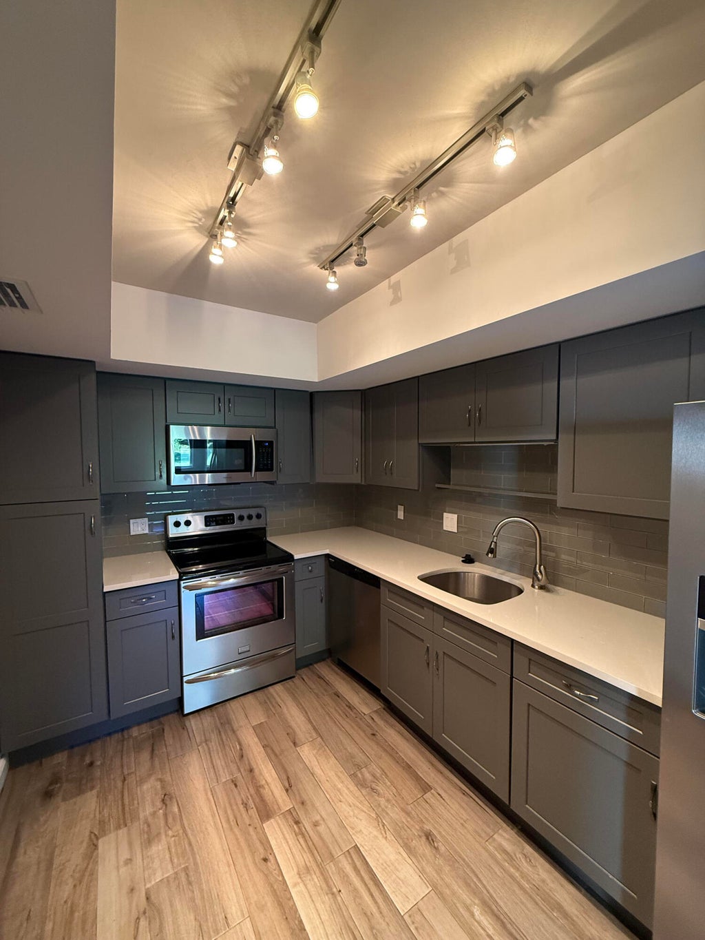 11811 Avenue Of The Pga #1-1b, Palm Beach Gardens