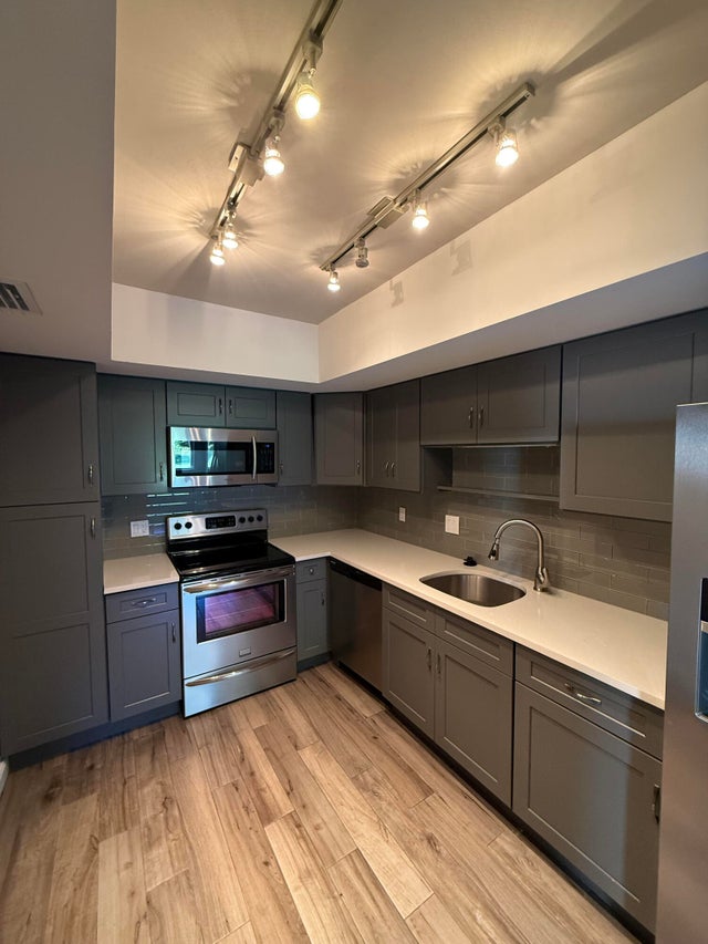 Photo of 11811 Avenue Of The Pga #1-1B, Palm Beach Gardens FL