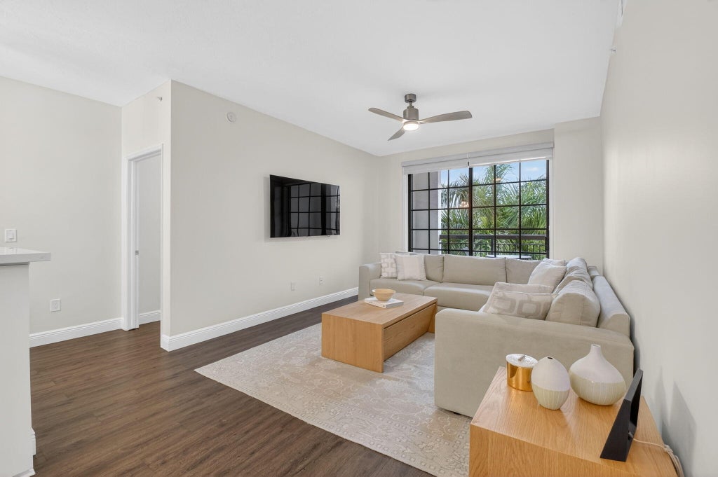 233 S Federal Hwy #423, Boca Raton