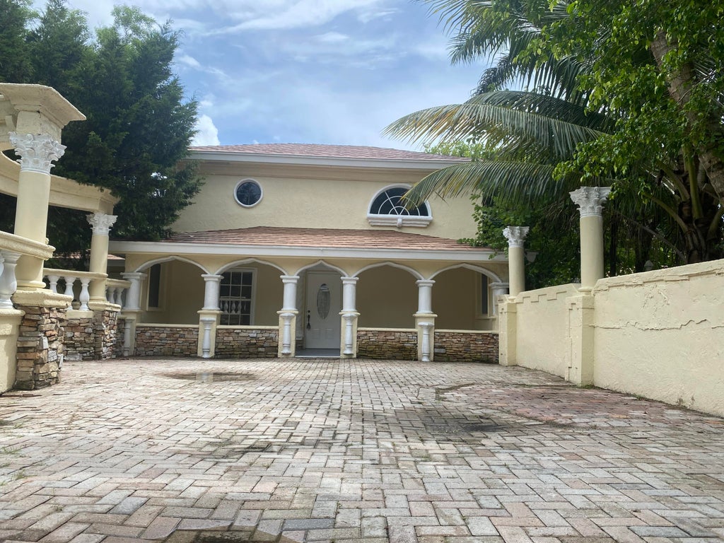 8090 Dillman Rd, West Palm Beach