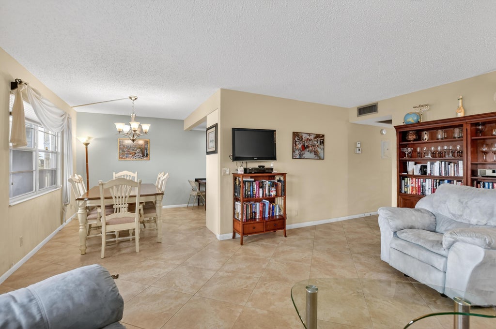 3009 Yarmouth A #3009, Boca Raton