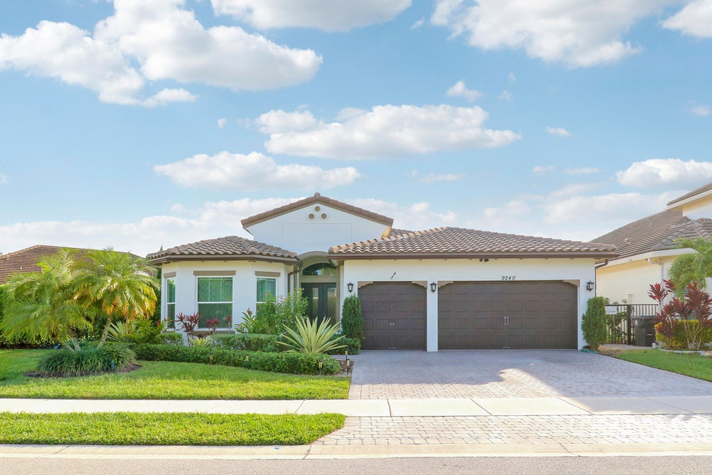 9240 Greenspire Lane, Lake Worth
