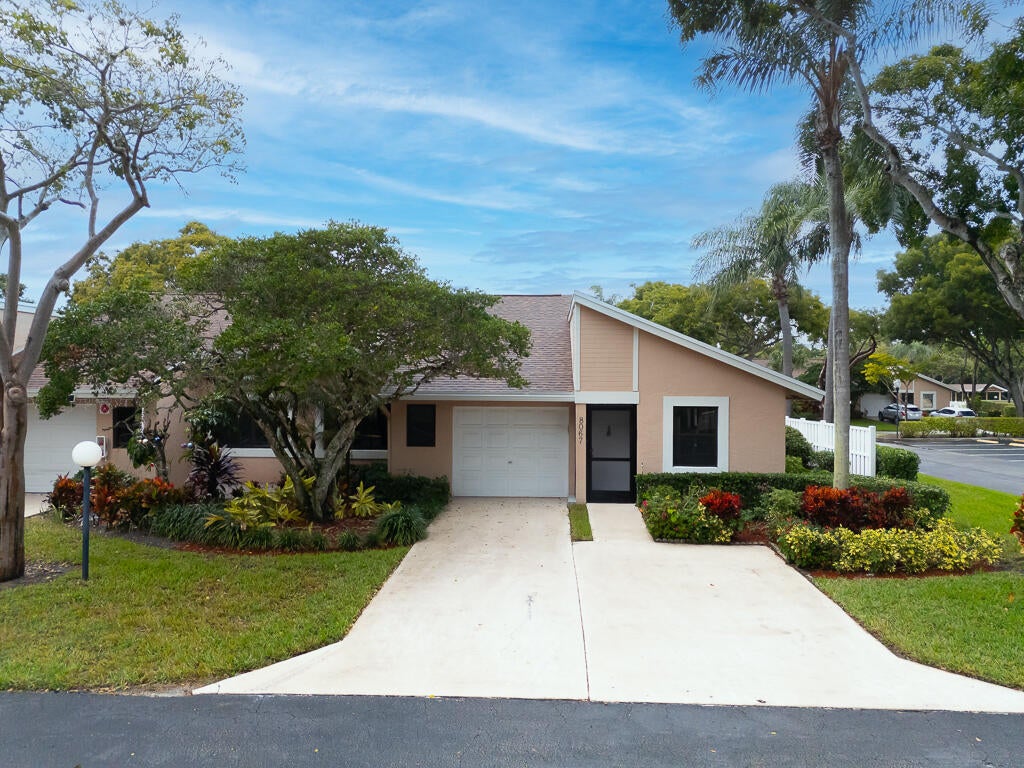 8067 Summerbreeze Lane, Boca Raton