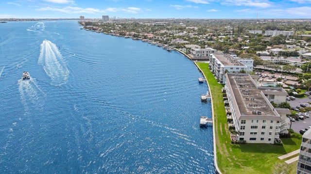 Photo of 52 Yacht Club Dr #402, North Palm Beach FL