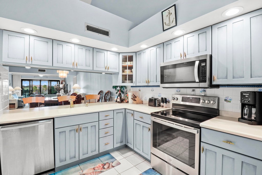 901 Seafarer Cir #503, Jupiter