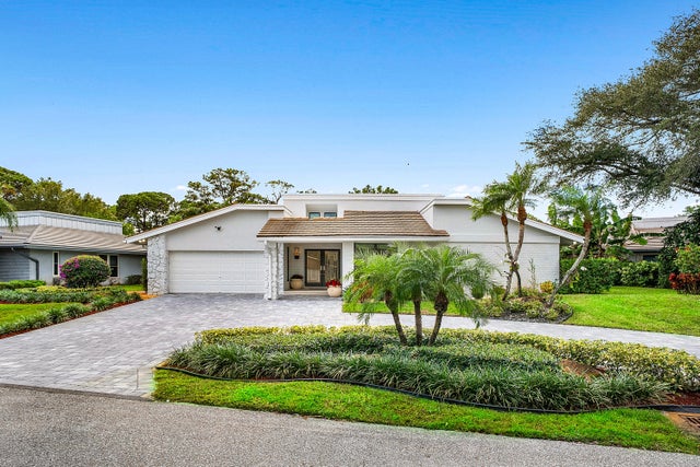 Photo of 624 Lakewoode Cir W, Delray Beach FL