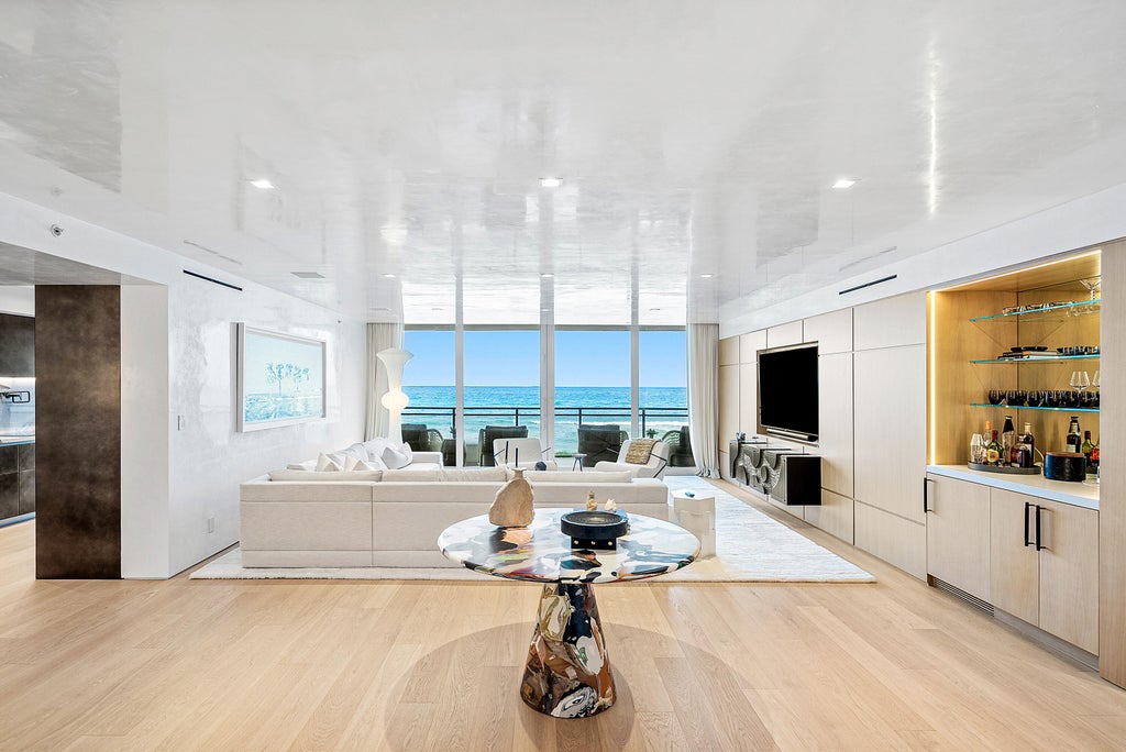 3100 S Ocean Blvd #203s, Palm Beach