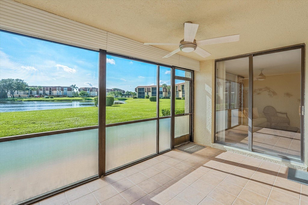 5344 Woodland Lakes Dr #122, Palm Beach Gardens