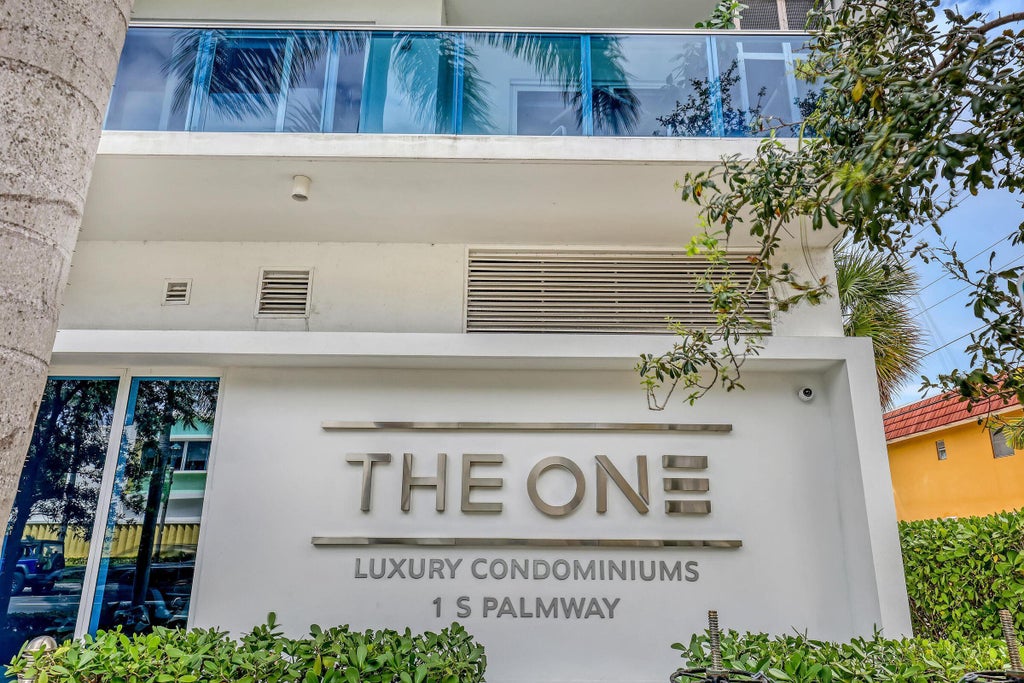 1 S Palmway #204, Lake Worth Beach