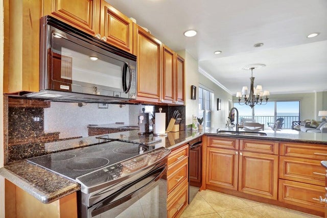 4 of 52 - 1021 Hillsboro Mile #1108, Hillsboro Beach, FL