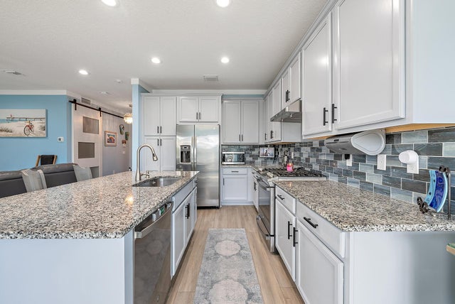 Photo of Listing #RX-11149667