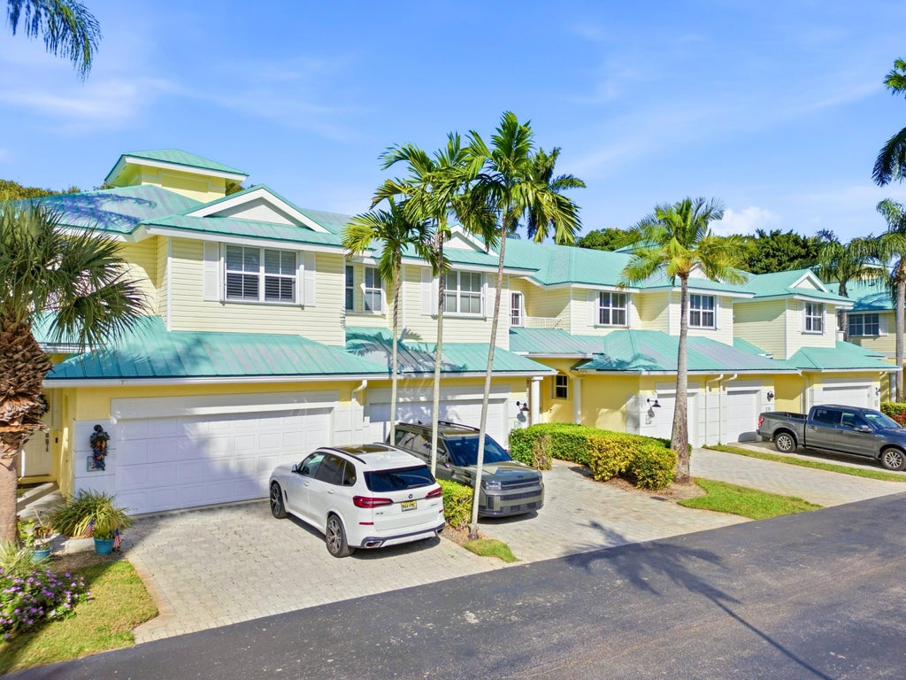 125 Barefoot Cove, Hypoluxo