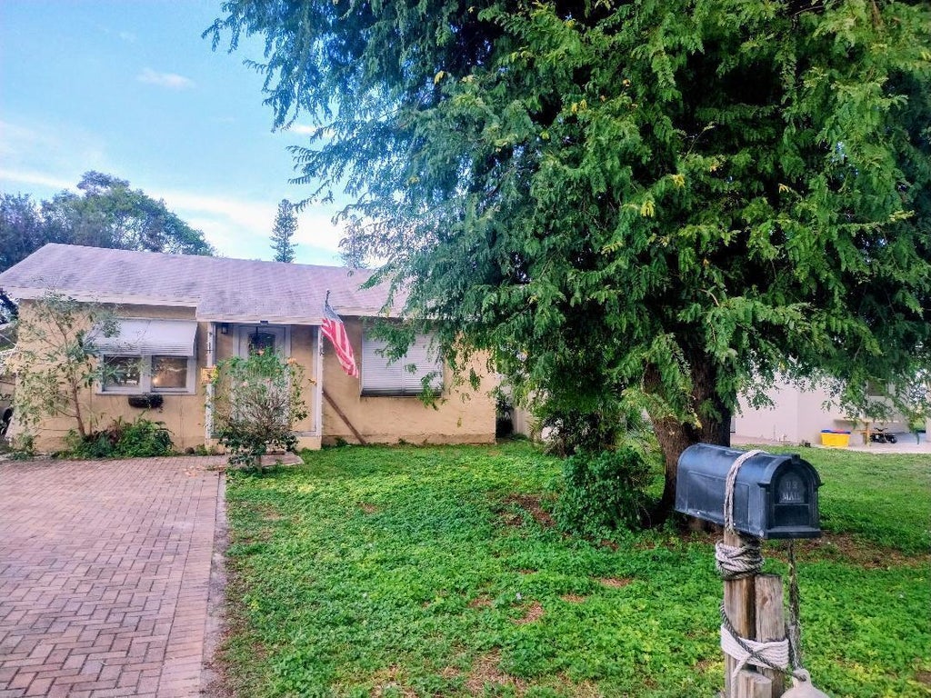 4610 Arlette Ct, Lake Worth