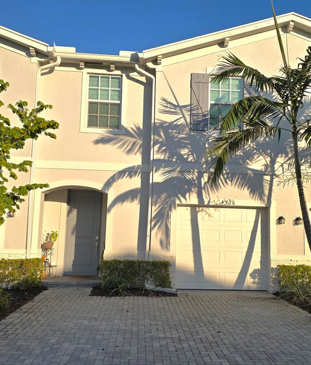 Photo of 4326 Hammock Grove Dr, Lake Worth FL