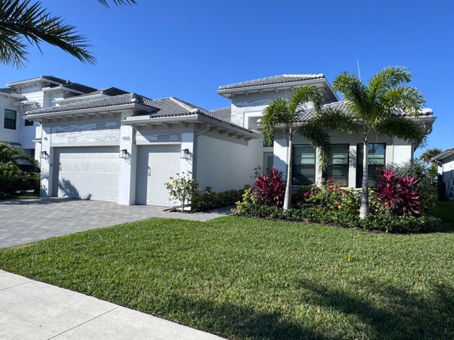 Photo of Listing #RX-11149984