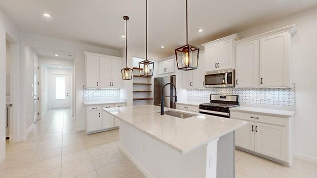 Photo of Listing #RX-11150046