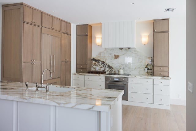 Photo of Listing #RX-11150140