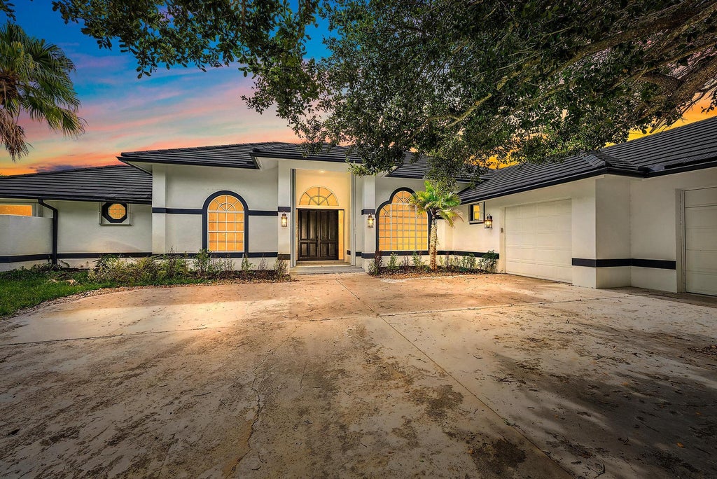 19558 Red Gum Trl, Jupiter