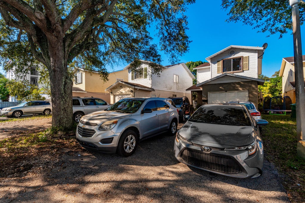 2019 Nw 55th Ter, Lauderhill