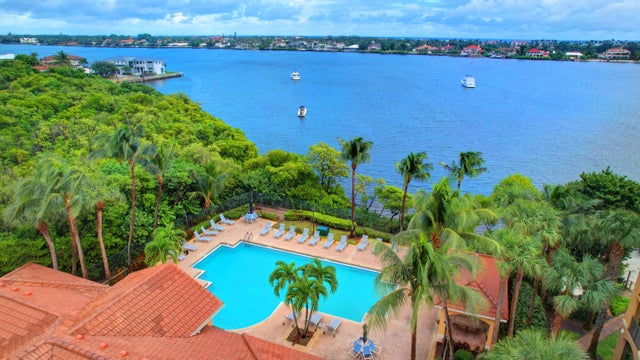 Photo of 500 Scotia Dr #305, Hypoluxo FL