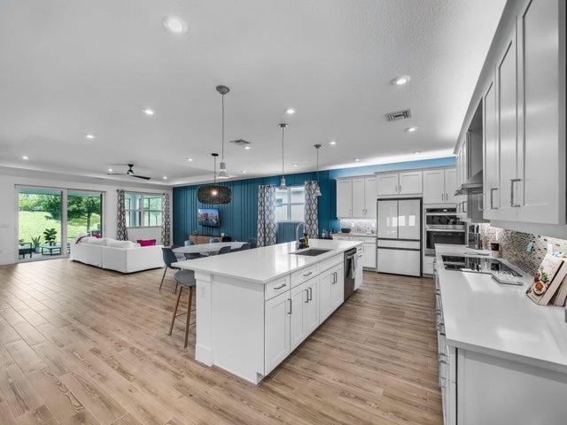 Photo of Listing #RX-11150764