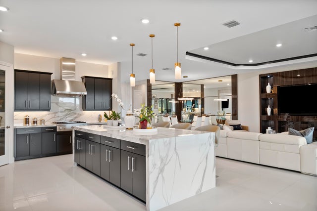 Photo of Listing #RX-11150832