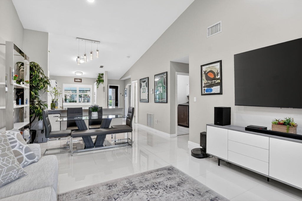 8479 Boca Glades Blvd E, Boca Raton