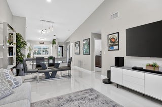 Photo of Listing #RX-11151304