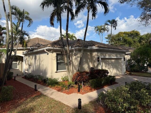 2409 Nw 66th Dr, Boca Raton