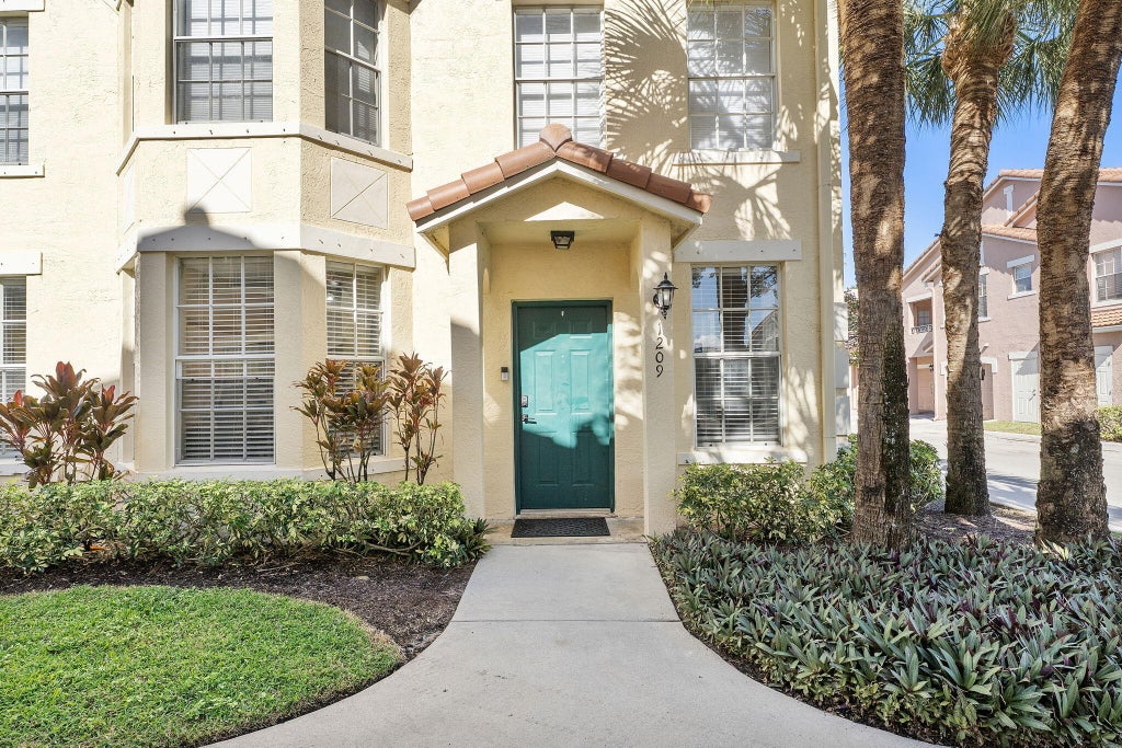 1209 Belmont Pl, Boynton Beach