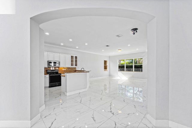 4 of 62 - 3899 Cascade Ter, Weston, FL