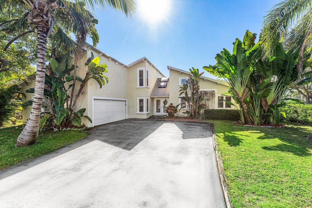 11480 Chipmunk Dr, Boca Raton