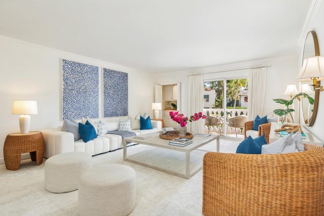 330 Cocoanut Row #1b, Palm Beach