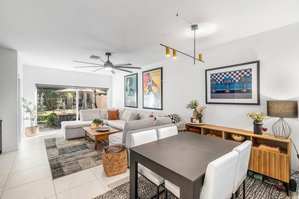 6968 Crooked Fence Dr, Lake Worth