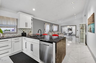 Photo of Listing #RX-11152780