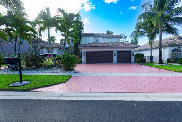 Photo of 1811 Waldorf Dr, Royal Palm Beach FL
