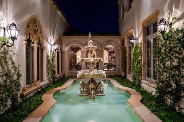 4 of 15 - 790 S County Rd, Palm Beach, FL