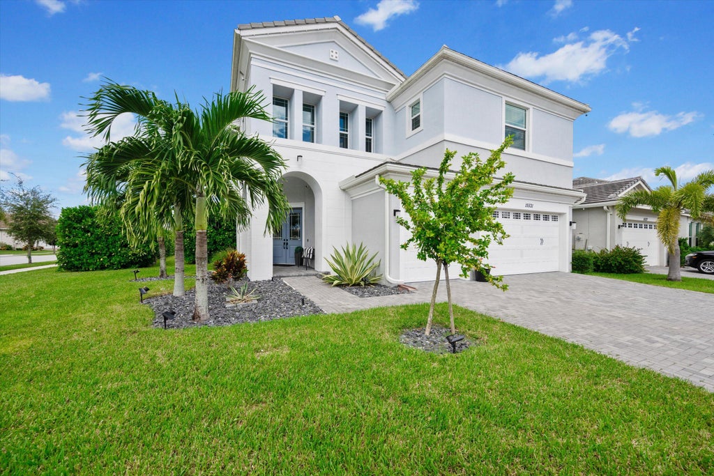 15531 Orchard Dr, Westlake