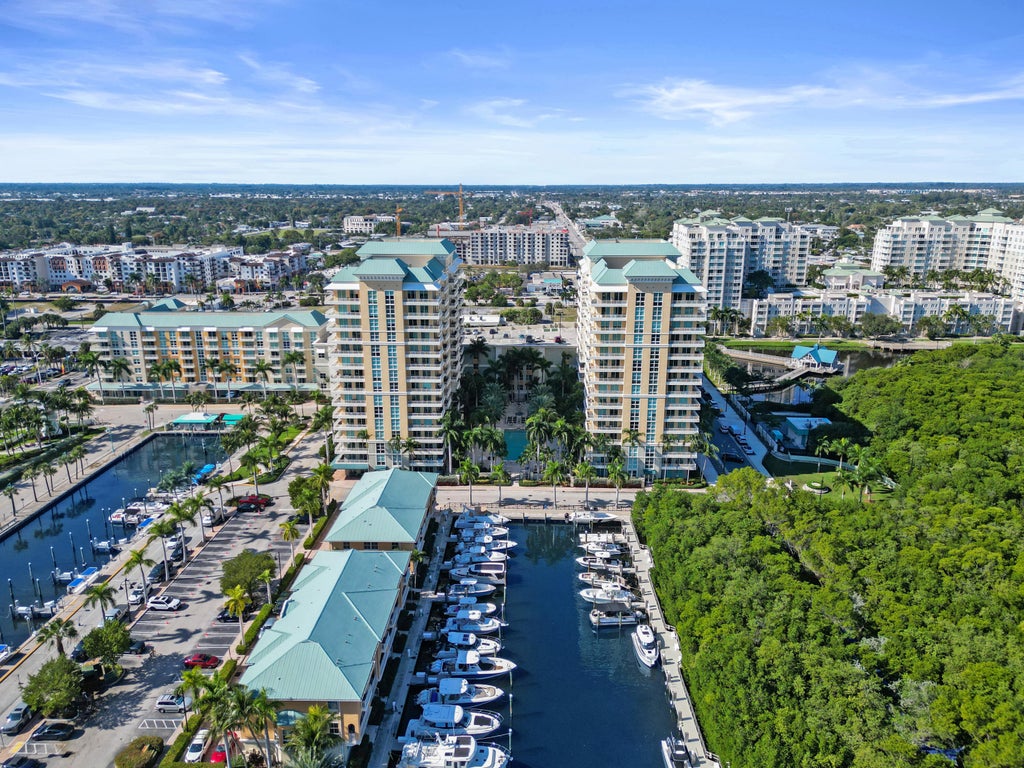 625 Casa Loma Blvd #602, Boynton Beach