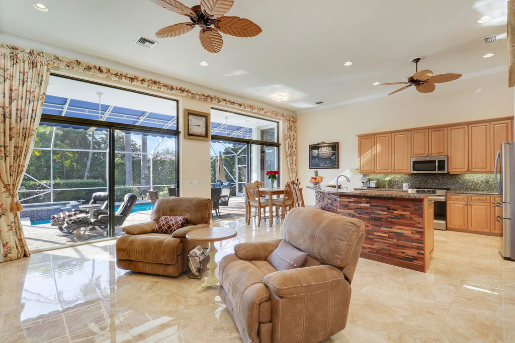 8216 Cypress Point Rd, West Palm Beach