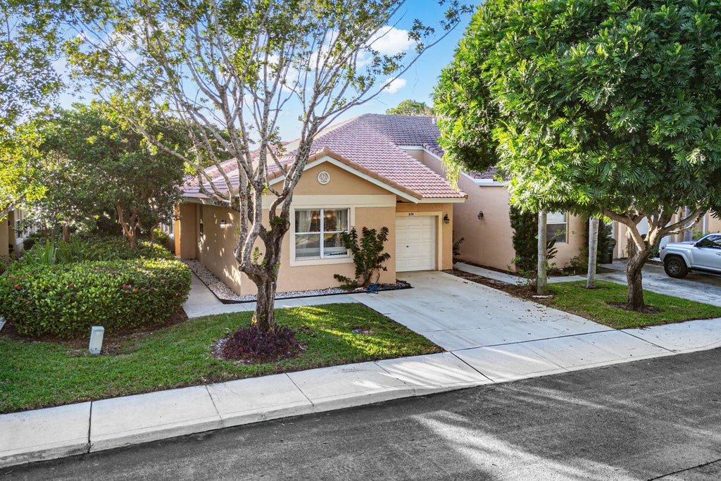 370 Coral Trace Lane, Delray Beach