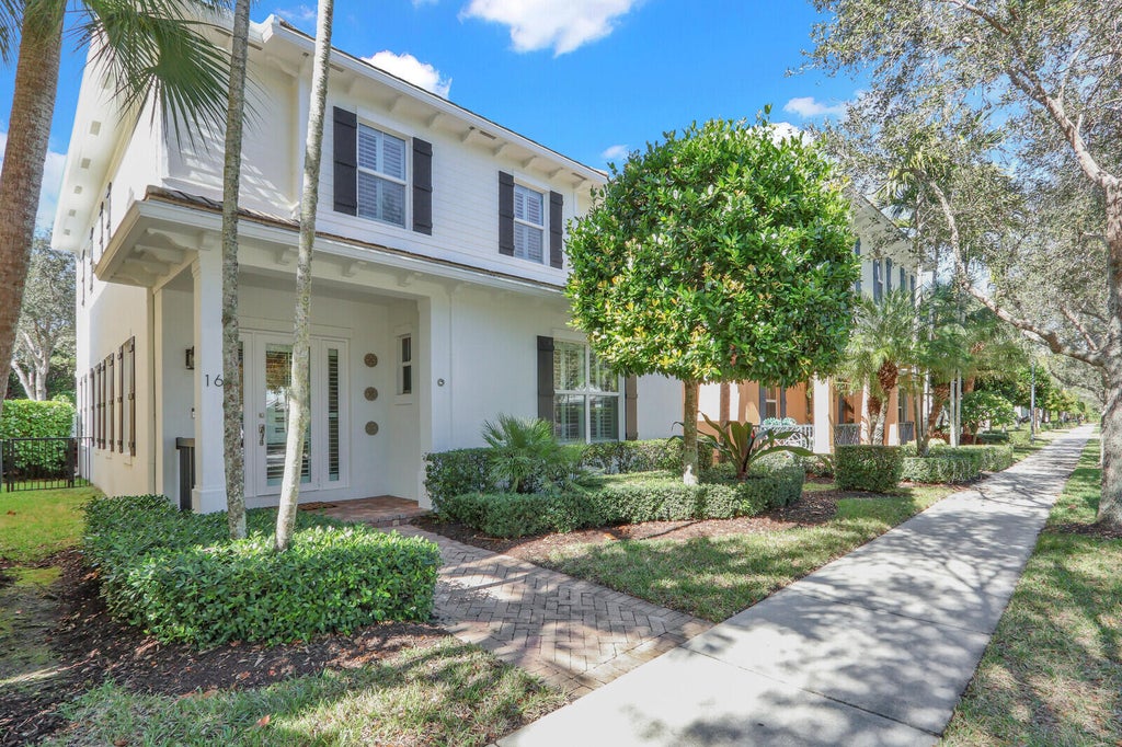 164 W Bay Cedar Cir, Jupiter