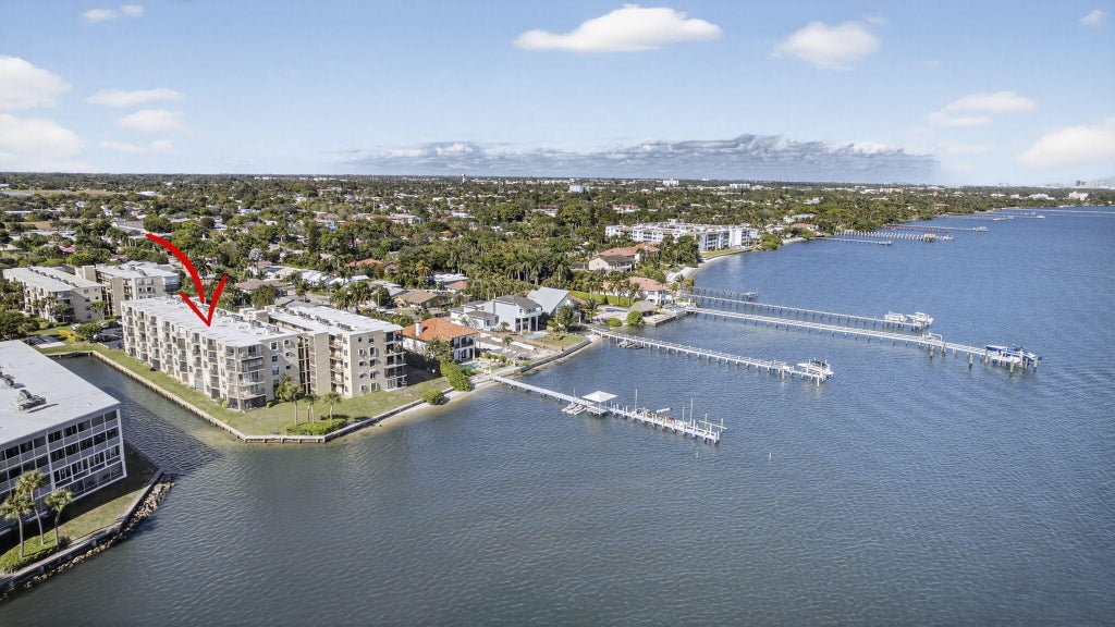 896 N Federal Hwy #225, Lantana