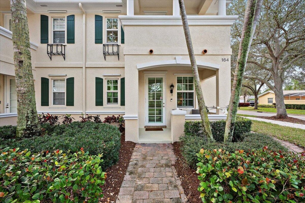 164 Soriano Dr, Jupiter