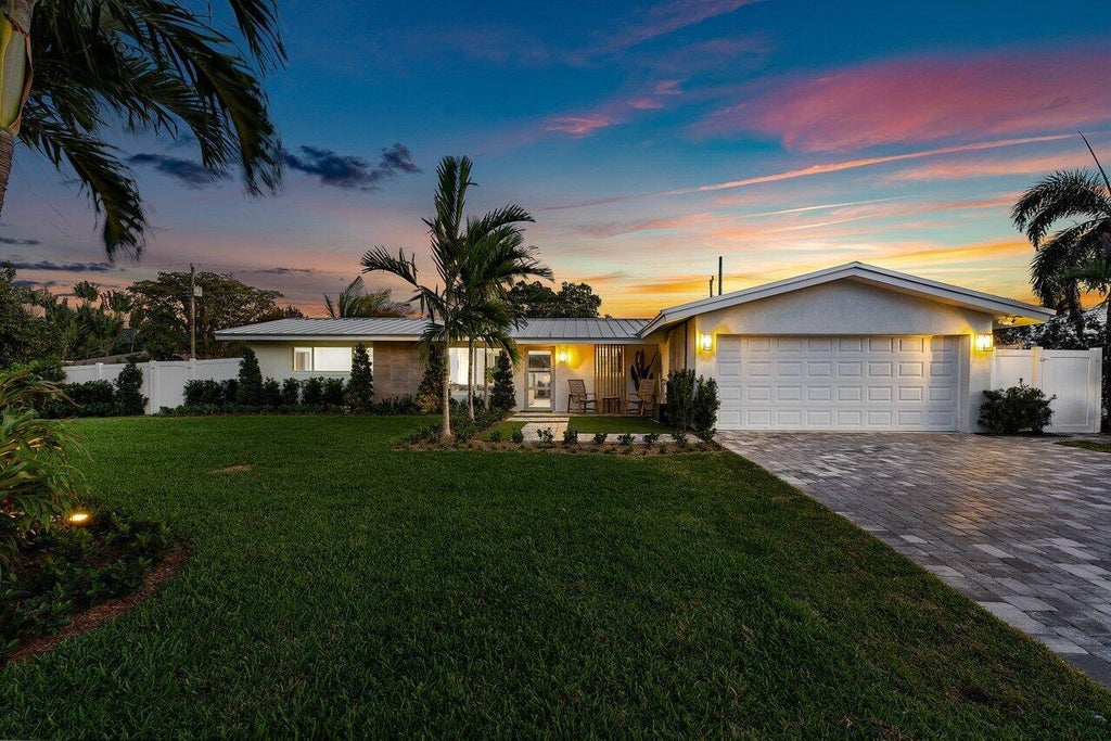 902 Sw 27th Pl, Boynton Beach
