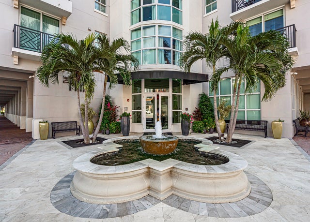 600 S Dixie Hwy #613, West Palm Beach