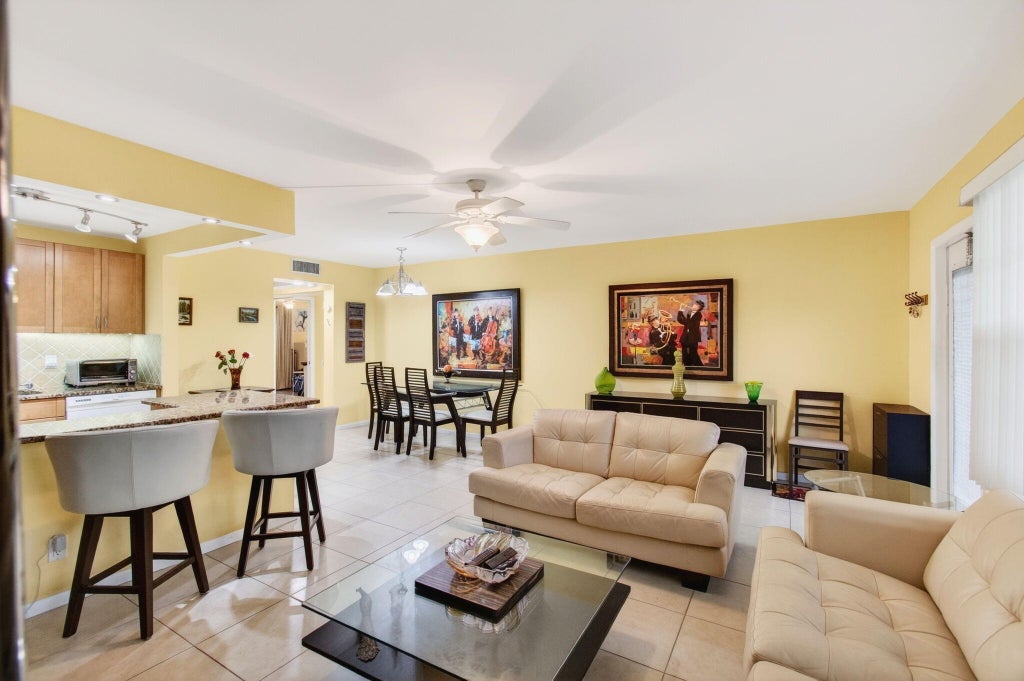 386 Grantham F, Deerfield Beach