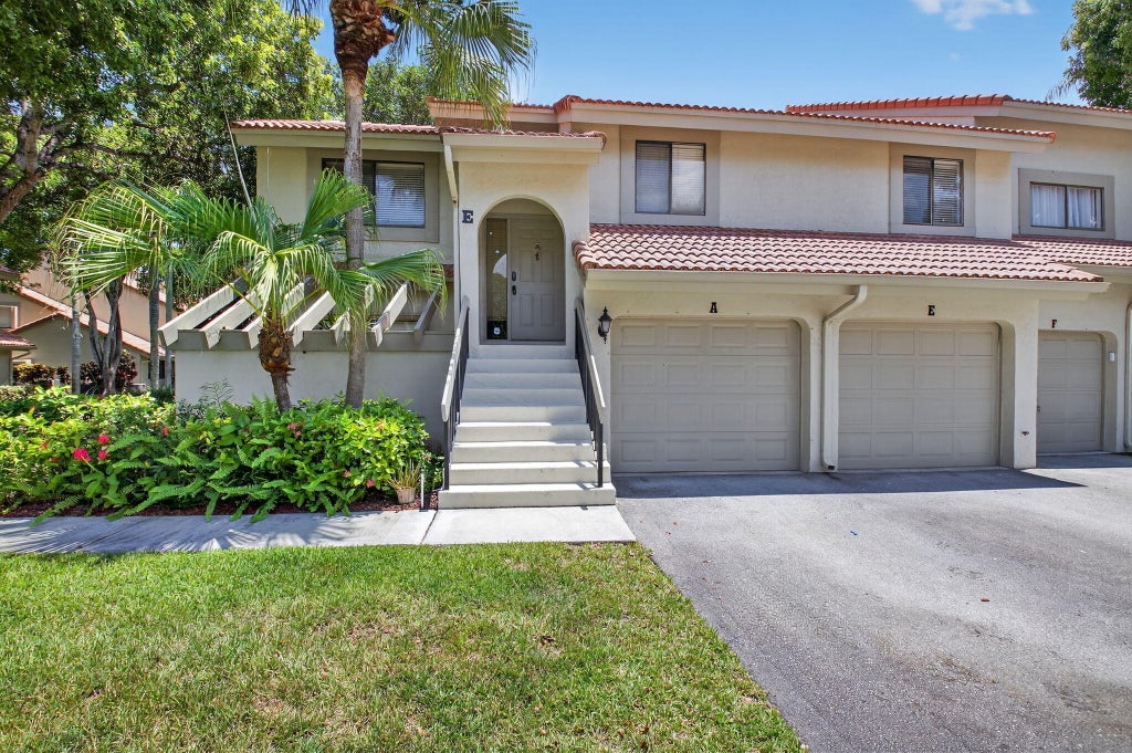 5530 Coach House Cir #e, Boca Raton